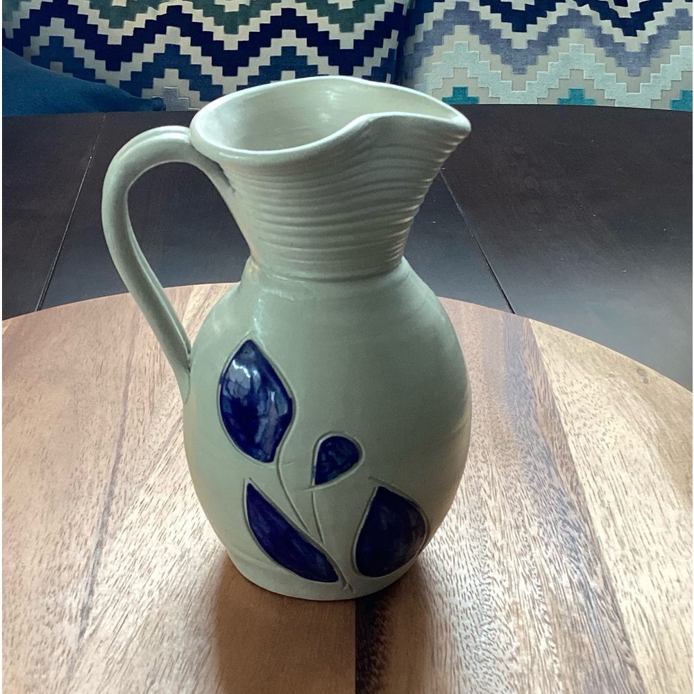 Williamsburg Pottery Vintage Salt Glaze Pottery Pitcher Cobalt Blue EUC